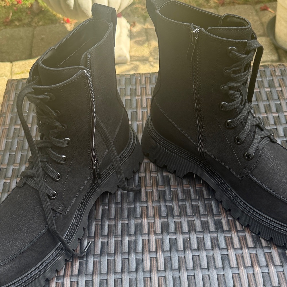 NWOT Steve Madden Black Men's walvia boots size 9.5 - Picture 4 of 11